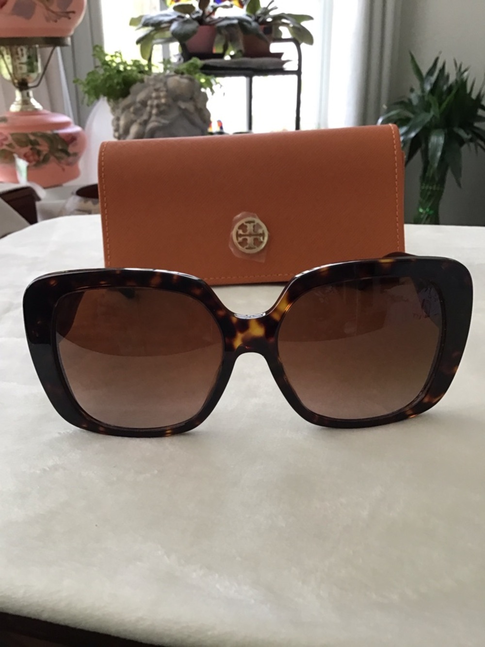 Tory Burch
Women's Sunglasses, TY7112UM